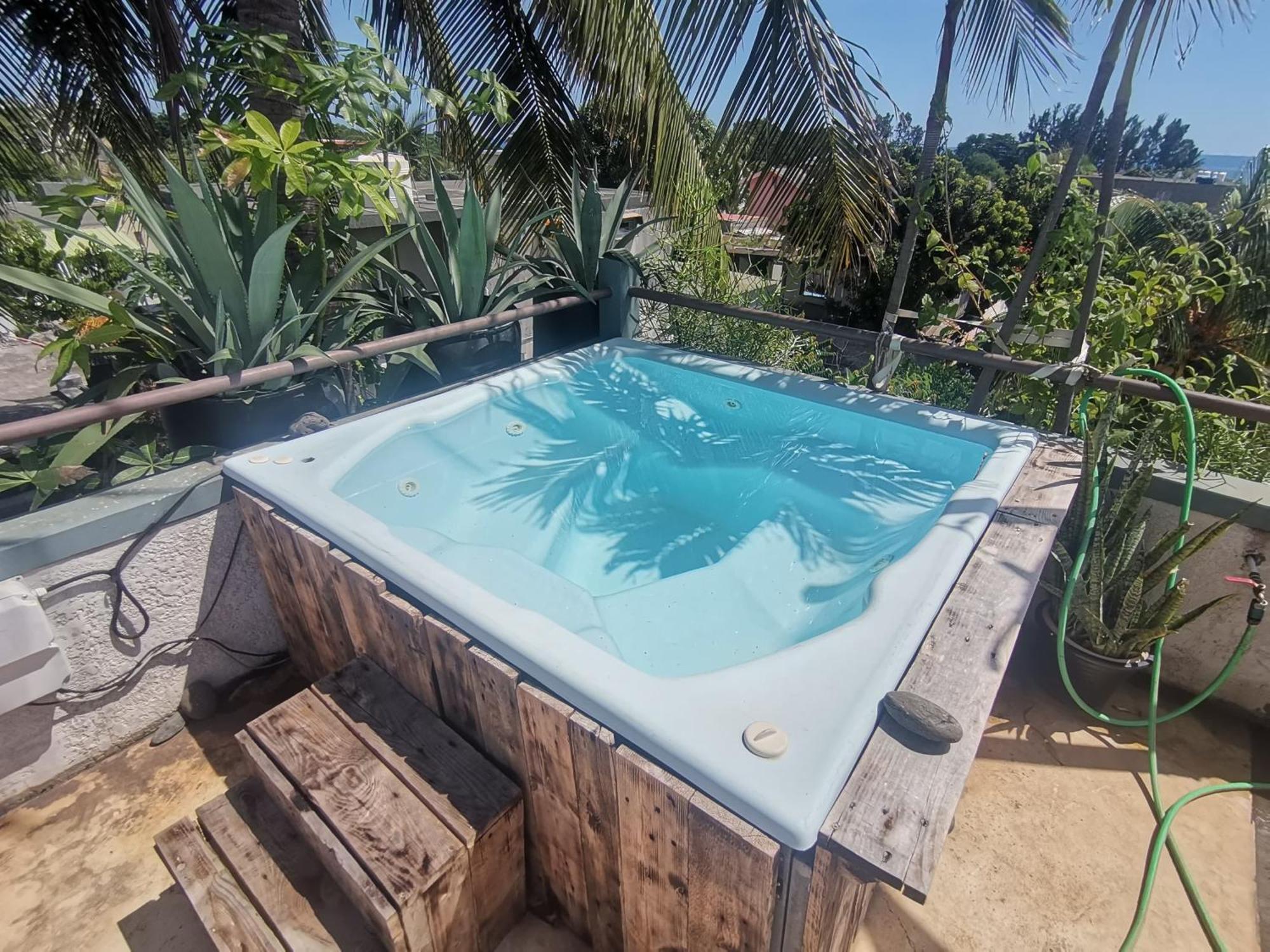 Pointe aux Sable Modern Apartment/3Bedrooms/2Bathrooms/Rooftop/Jacuzzi מראה חיצוני תמונה