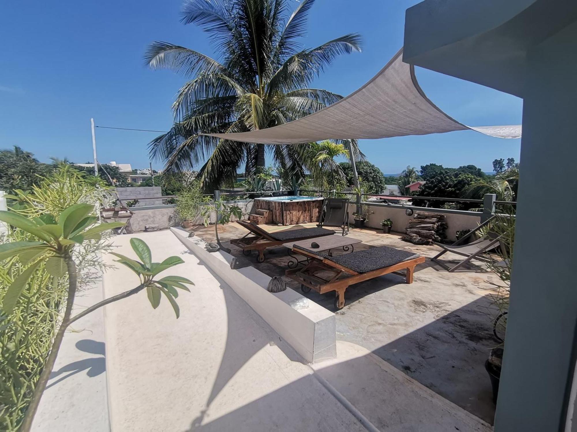 Pointe aux Sable Modern Apartment/3Bedrooms/2Bathrooms/Rooftop/Jacuzzi מראה חיצוני תמונה